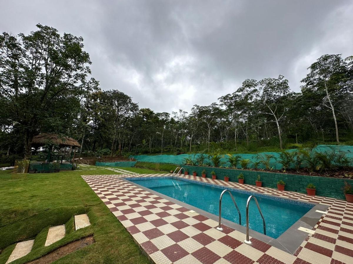 The Mallika Holidays Mananthavady Esterno foto